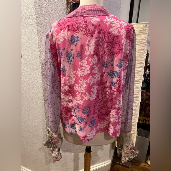 Taylor G Pink and Purple Floral Blouse - Picture 3 of 4